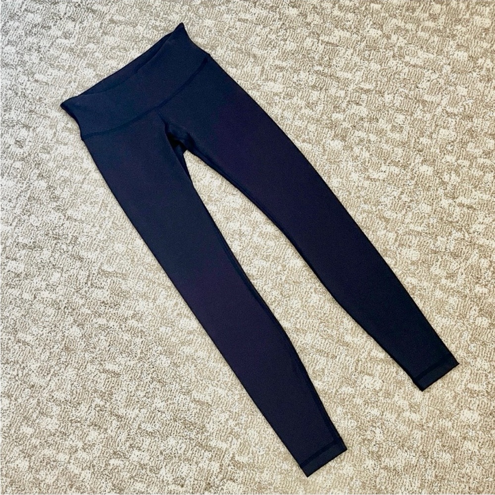 Lululemon Women’s Midnight Navy Wunder Under Low-Rise Tight (Full-On Luon)—4 - Picture 9 of 10